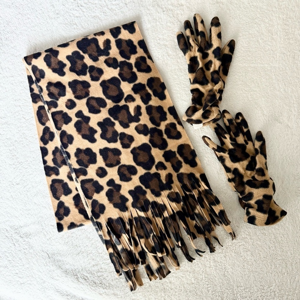 Old Navy Brown and Black Leopard Print Scarf and Gloves Set
